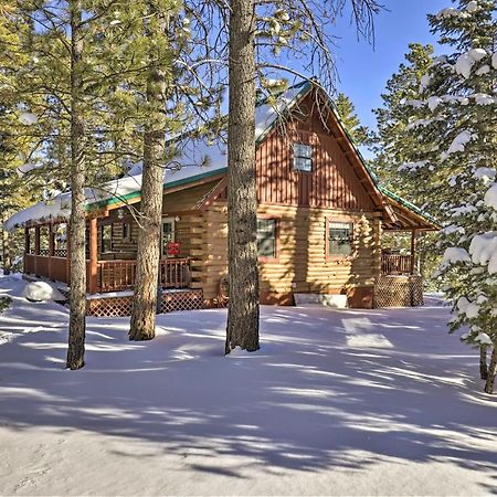 Rustic Duck Creek Village Cabin With Fire Pit! Екстериор снимка