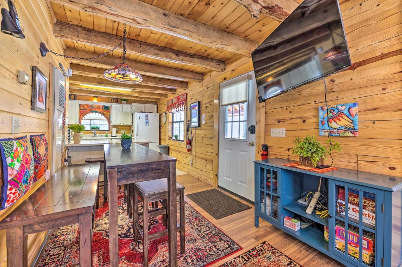 Rustic Duck Creek Village Cabin With Fire Pit! Екстериор снимка