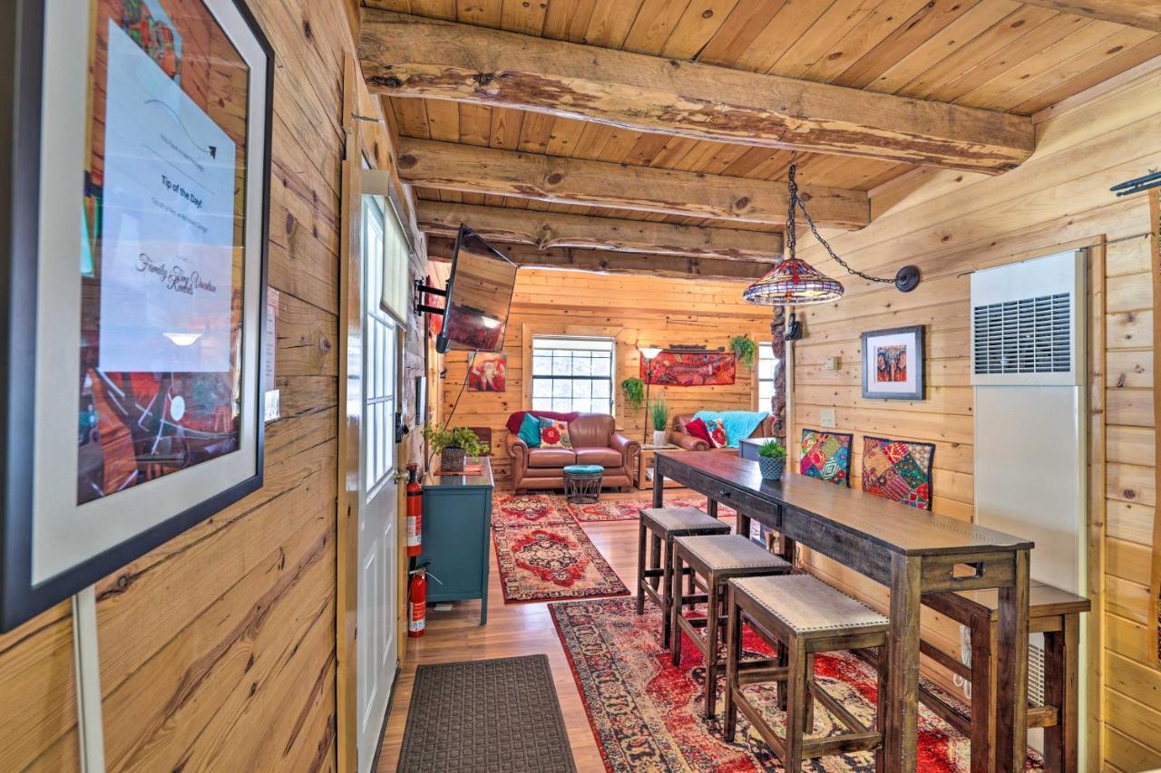 Rustic Duck Creek Village Cabin With Fire Pit! Екстериор снимка