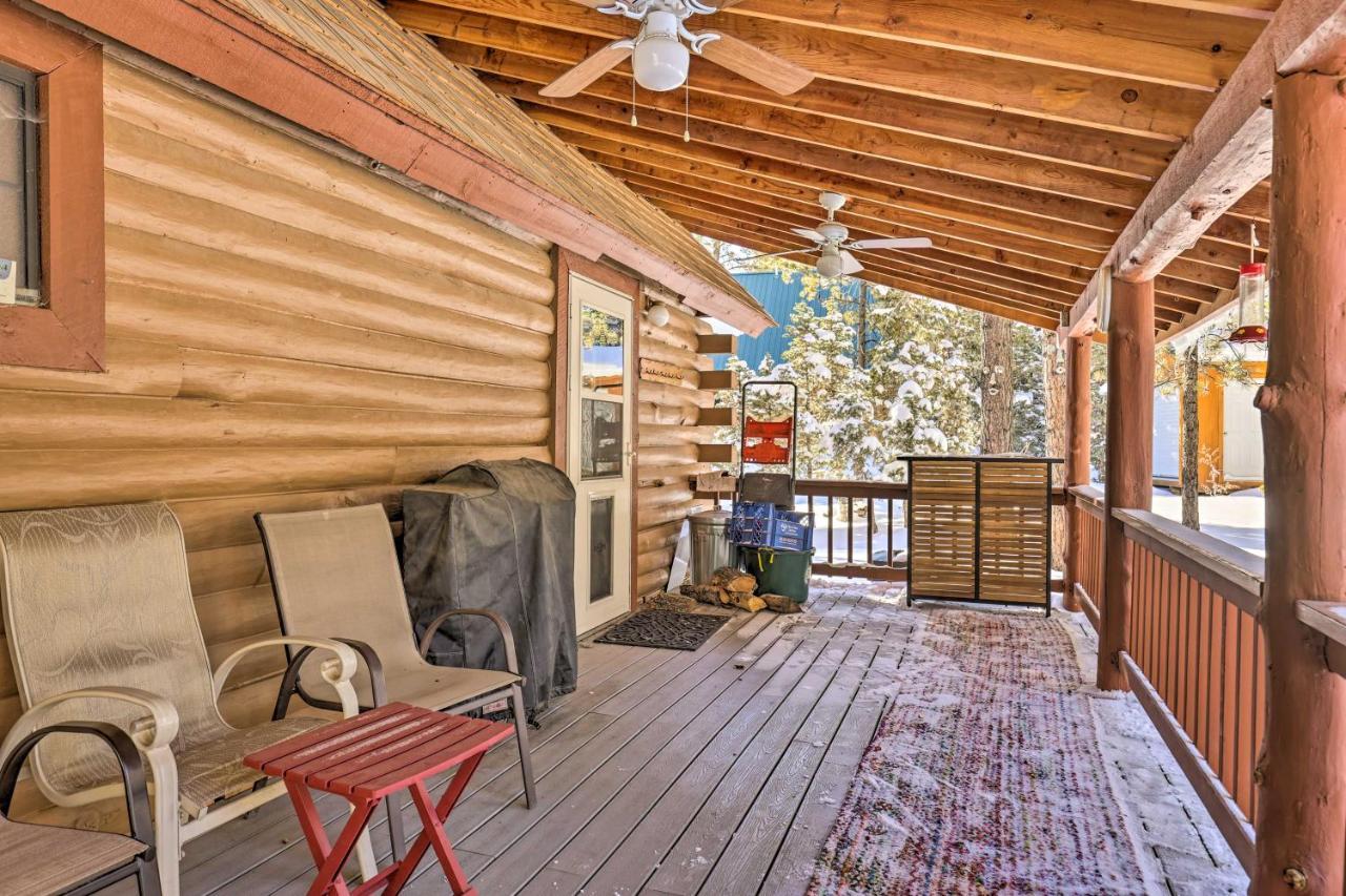 Rustic Duck Creek Village Cabin With Fire Pit! Екстериор снимка